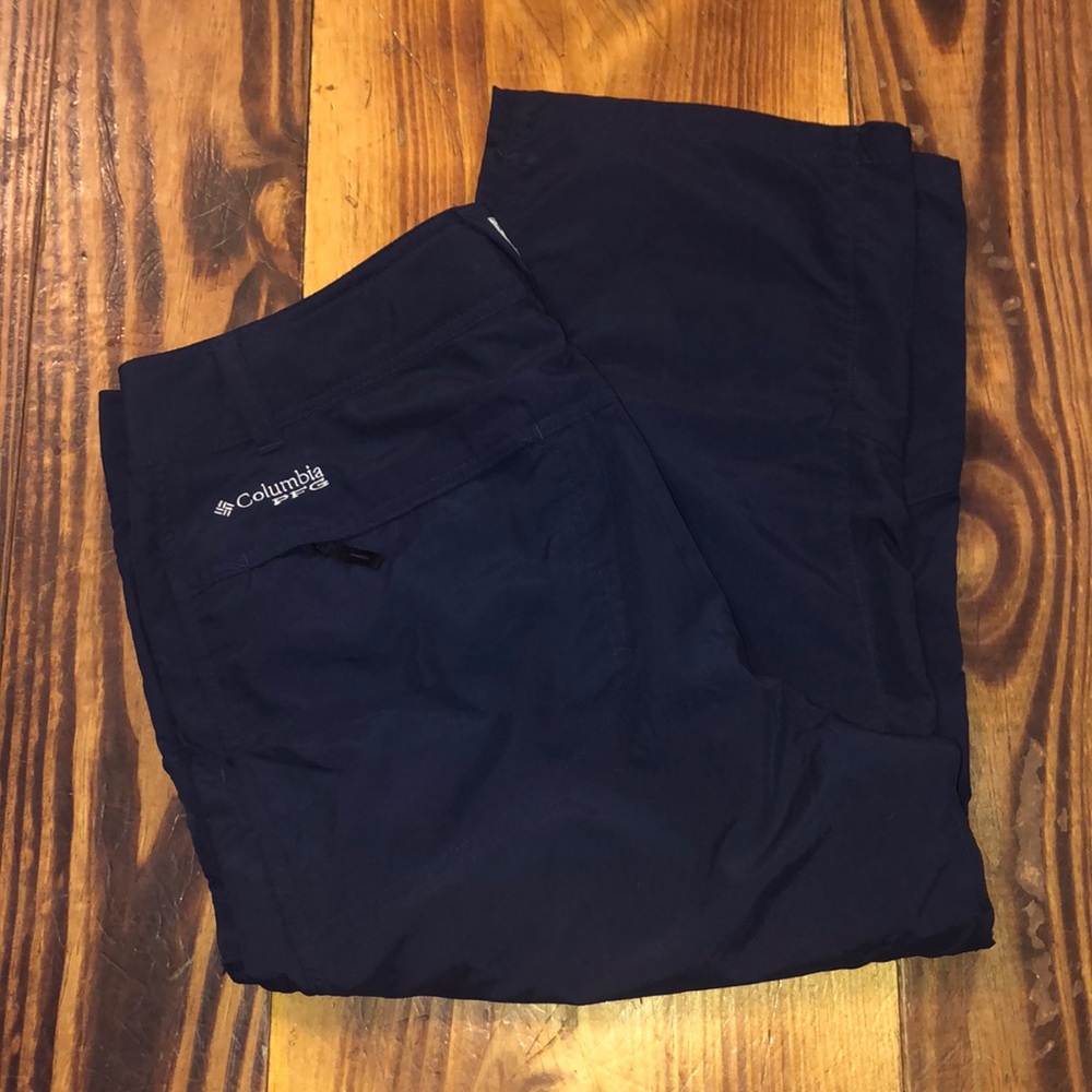 NWOT Columbia PFG  Capris size 12